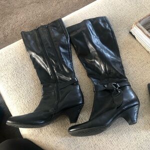 Black womans boots